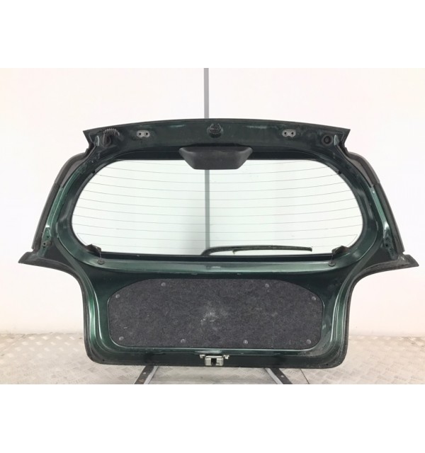 Крышка багажника бу для Toyota Yaris P1 1.4 D-4D,  2004 г.