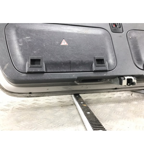 Крышка багажника бу для Mercedes ML W163 2.7 CDi,  2004 г.