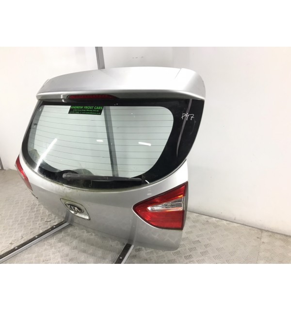 Крышка багажника бу для Kia Rio 3 1.2 i,  2013 г.