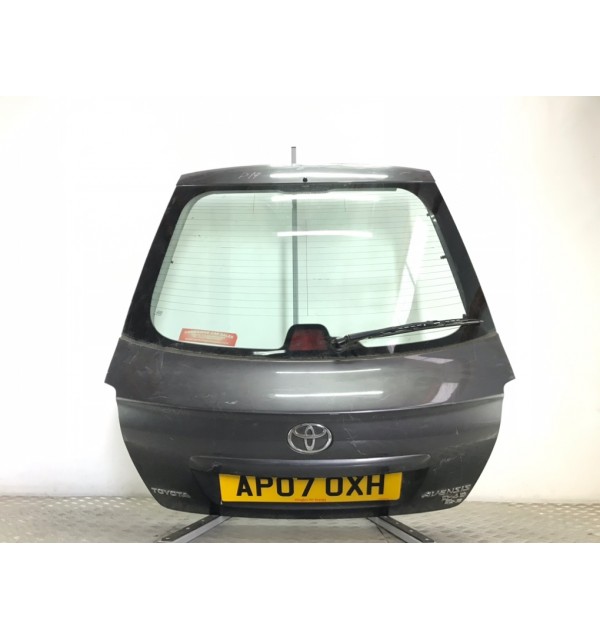 Крышка багажника бу для Toyota Avensis  2.2 D-4D,  2007 г.