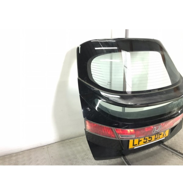 Крышка багажника бу для Honda Civic 8 1.8 i,  2006 г.