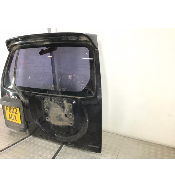 Крышка багажника бу для Mitsubishi Pajero 3 3.2 DiD,  2002 г.