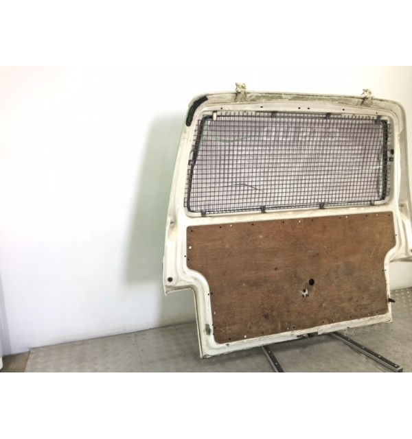 Крышка багажника бу для Volkswagen Transporter T4 2.5 TDI,  2002 г.