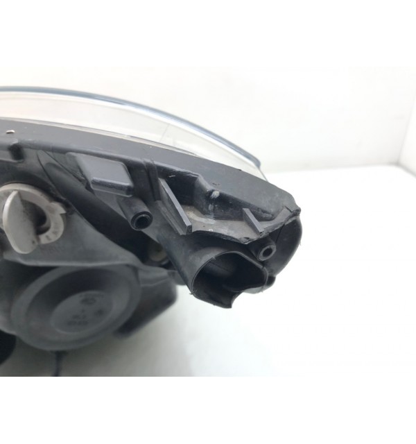 Фара правая бу для Citroen C4 Picasso  1.6 HDi,  2010 г.