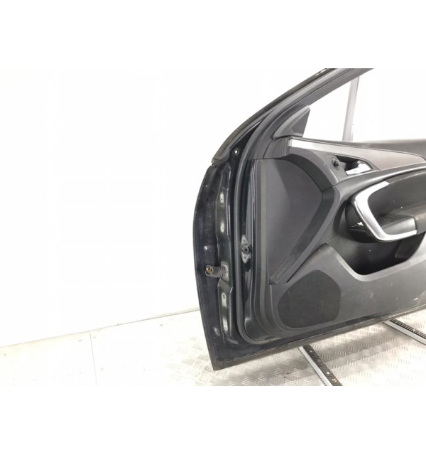 Дверь передняя правая бу для Opel Insignia  2.0 CDTi,  2012 г.