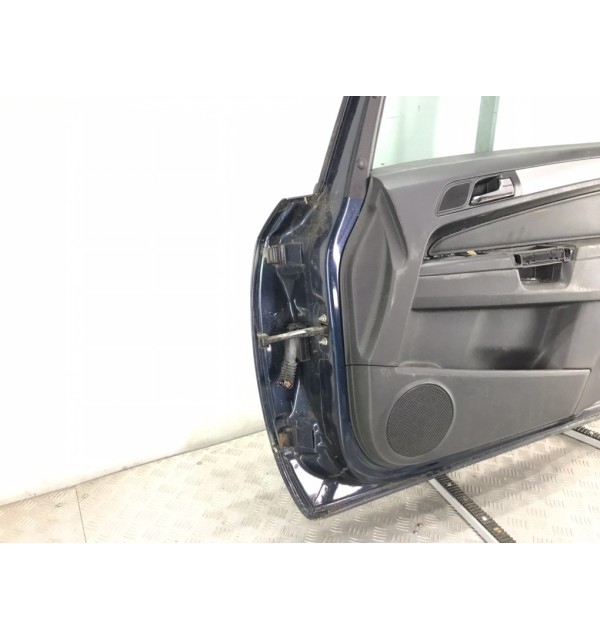 Дверь передняя правая бу для Opel Zafira B 1.7 CDTi,  2011 г.