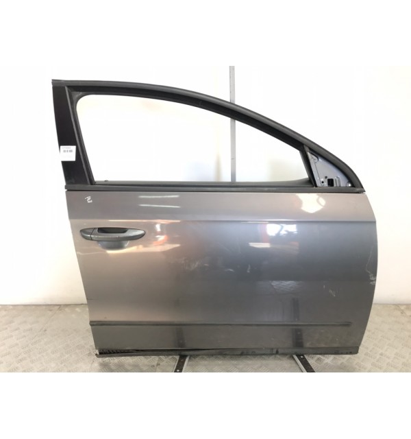 Дверь передняя правая бу для Volkswagen Passat B6 2.0 TDi,  2007 г.