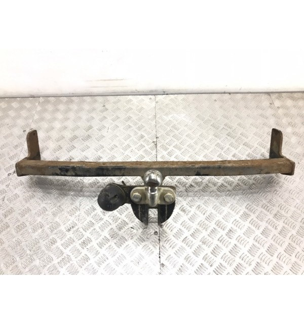 Прицепное устройство (фаркоп) бу для Peugeot 206  1.6 HDi,  2006 г.