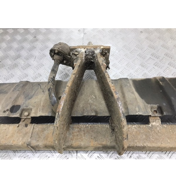 Прицепное устройство (фаркоп) бу для Mitsubishi Pajero 3 3.2 DiD,  2002 г.