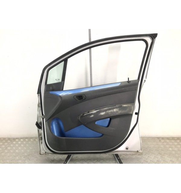 Дверь передняя правая бу для Chevrolet Spark  1.2 i,  2013 г.