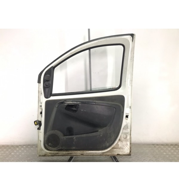 Дверь передняя правая бу для Peugeot Bipper  1.4 HDi,  2008 г.