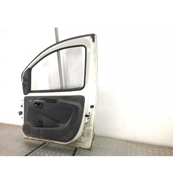 Дверь передняя правая бу для Peugeot Bipper  1.4 HDi,  2008 г.