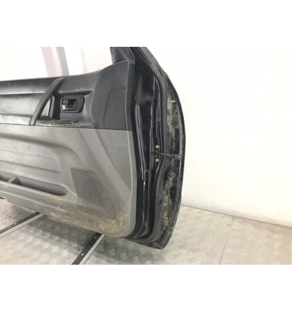 Дверь передняя левая бу для Mitsubishi Pajero 3 3.2 DiD,  2002 г.