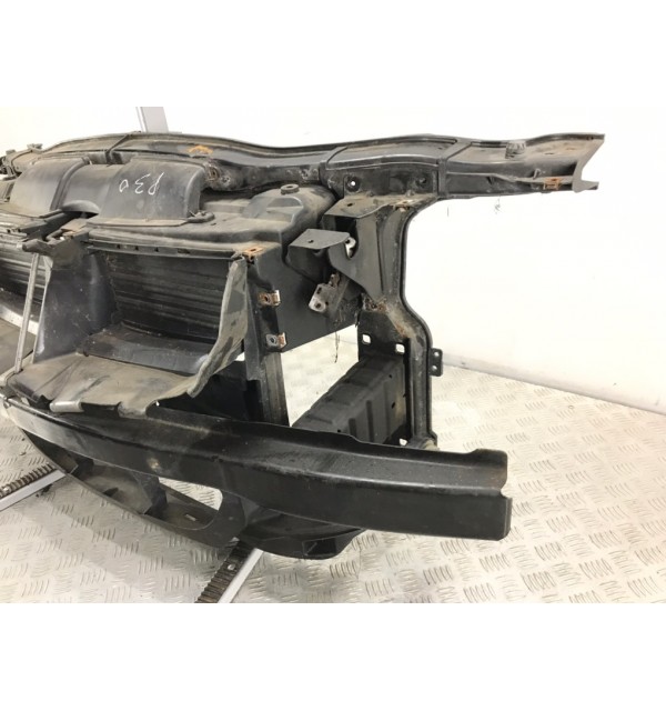 Панель передняя (телевизор) бу для BMW 3 E90/E91/E92/E93 2.0 TD,  2011 г.