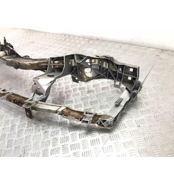 Панель передняя (телевизор) бу для Ford Focus 2 1.8 i,  2007 г.