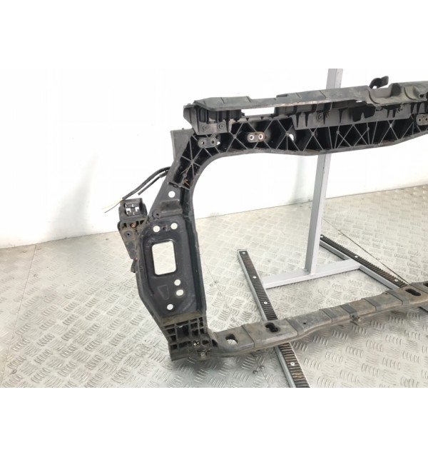 Панель передняя (телевизор) бу для Kia Rio 3 1.2 i,  2013 г.