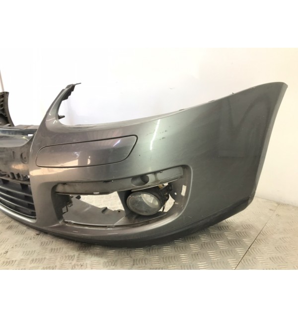 Бампер передний бу для Volkswagen Golf 5 2.0 TDi,  2007 г.