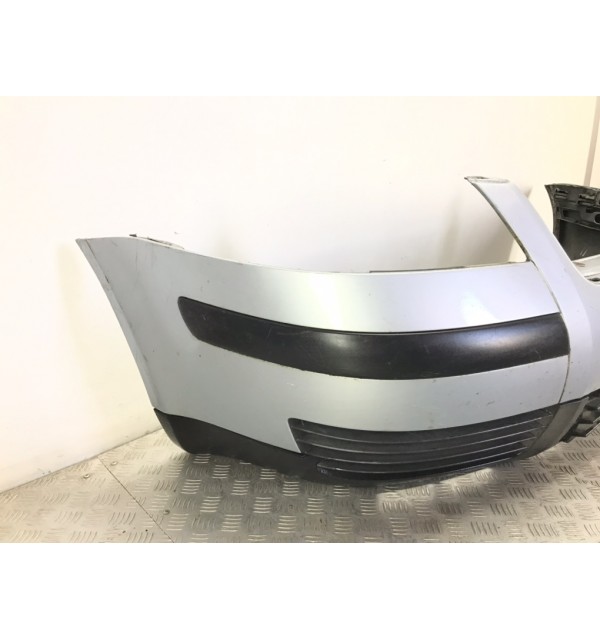 Бампер передний бу для Volkswagen Passat B5 2.0 i,  2002 г.
