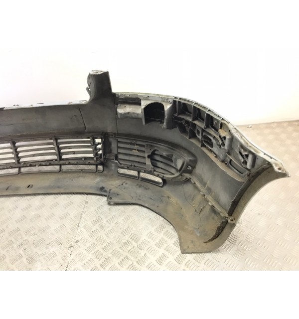 Бампер передний бу для Volkswagen Passat B5 2.0 i,  2002 г.