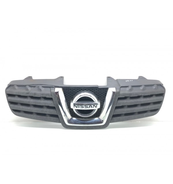 Решетка радиатора бу для Nissan Qashqai  1.6 i,  2008 г.