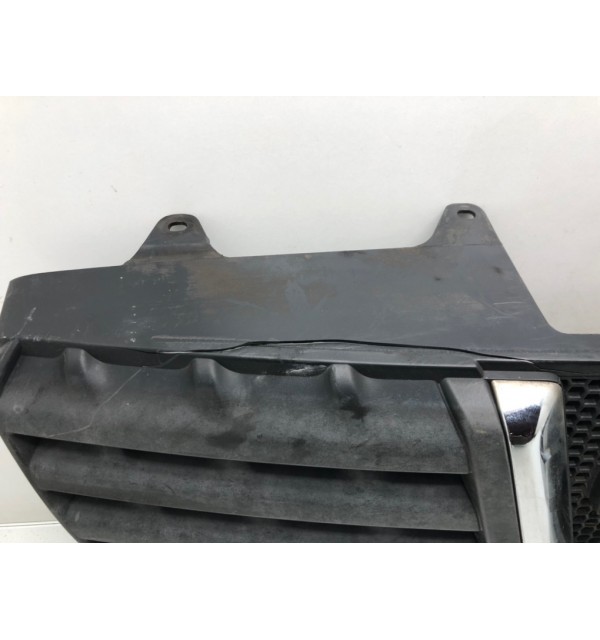 Решетка радиатора бу для Nissan Qashqai  1.6 i,  2008 г.