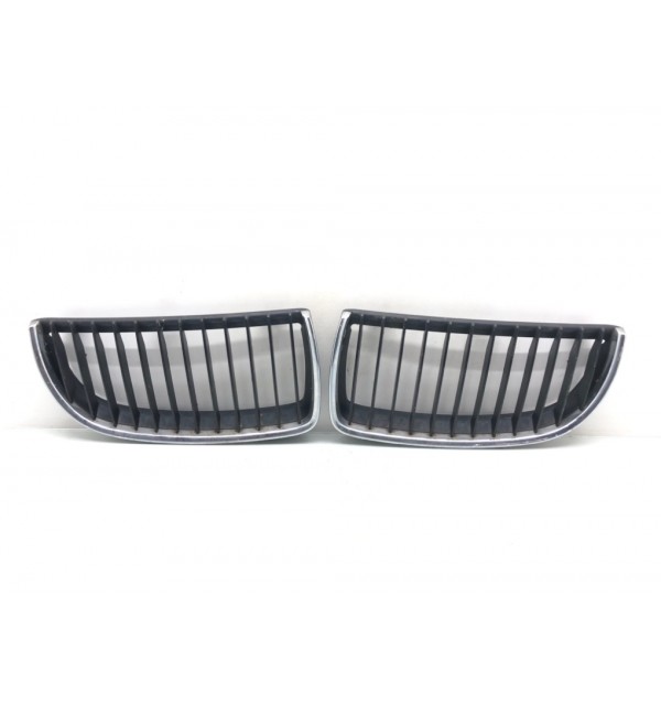 Решетка радиатора бу для BMW 3 E90/E91/E92/E93 2.0 i,  2006 г.