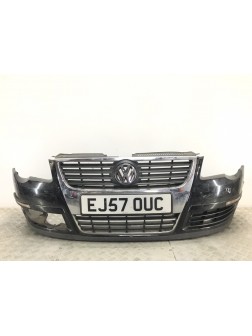 Бампер передний бу для Volkswagen Passat B6 2.0 TDi, 2007 г.