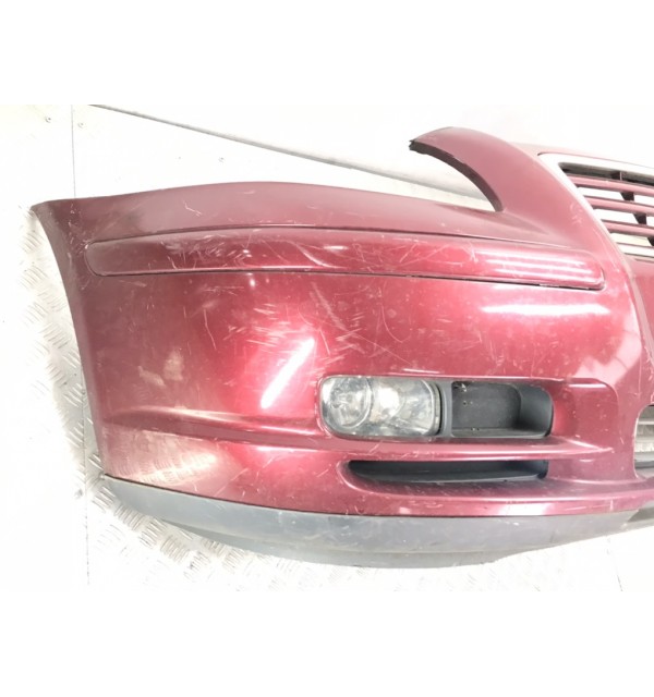 Бампер передний бу для Toyota Avensis  1.8 i,  2005 г.