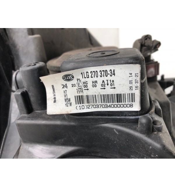 Фара правая бу для Opel Astra H 1.6 i,  2006 г.