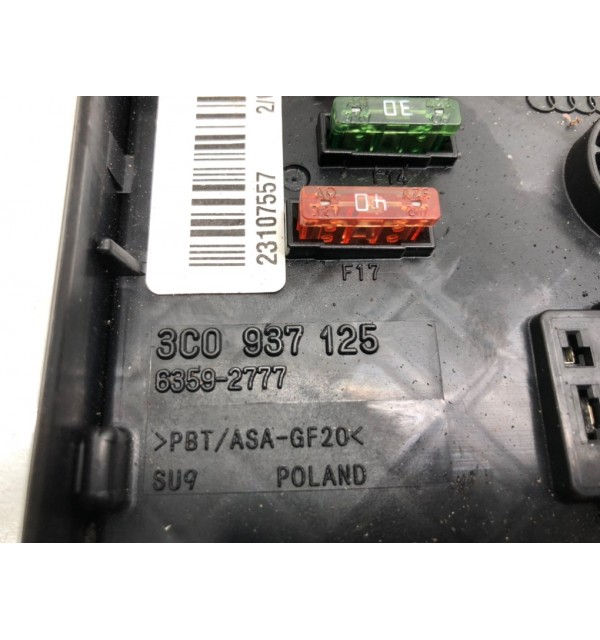 Блок предохранителей бу для Volkswagen Passat B6 2.0 TDi,  2007 г.