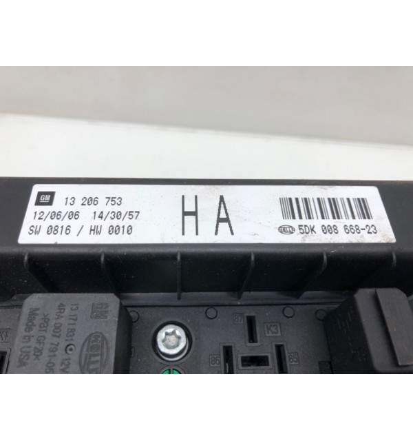 Блок предохранителей бу для Opel Astra H 1.4 i,  2006 г.
