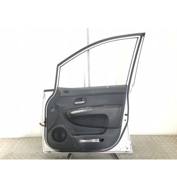 Дверь передняя правая бу для Kia Carens 2 2.0 CRDi,  2009 г.