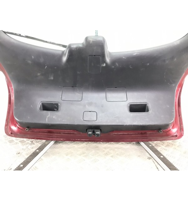 Крышка багажника бу для Toyota Avensis  1.8 i,  2005 г.