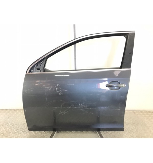 Дверь передняя левая бу для Volkswagen Jetta  2.0 TDi,  2008 г.
