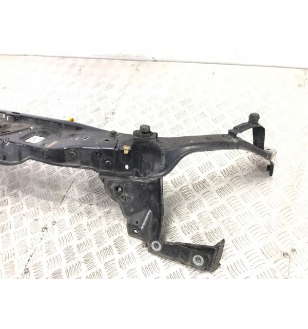 Панель передняя (телевизор) бу для Opel Zafira B 1.6 i,  2008 г.