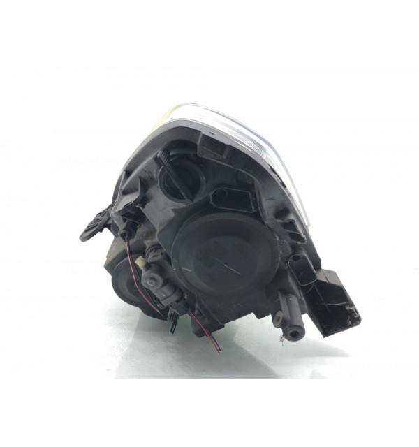 Фара правая бу для Nissan Qashqai  1.6 i,  2008 г.