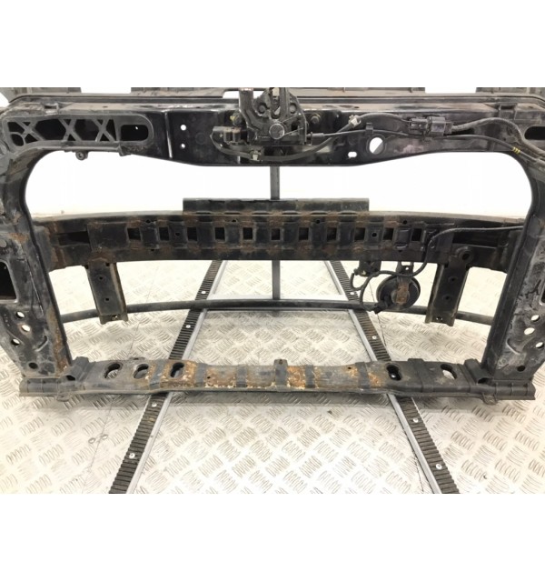 Панель передняя (телевизор) бу для Kia Rio 3 1.2 i,  2012 г.