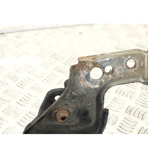 Панель передняя (телевизор) бу для Opel Zafira B 1.6 i,  2008 г.