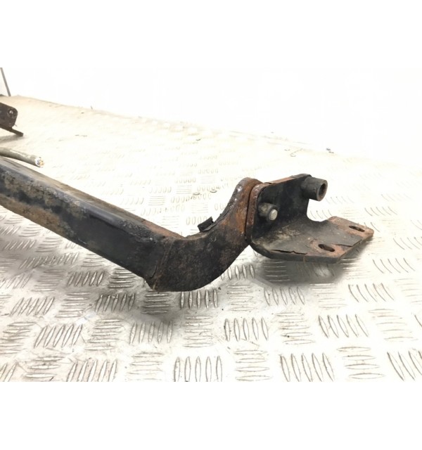 Прицепное устройство (фаркоп) бу для Kia Carens 2 2.0 CRDi,  2009 г.