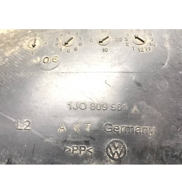 Защита арок передняя левая (подкрылок) бу для Volkswagen Golf 4 1.9 TDi,  2002 г.