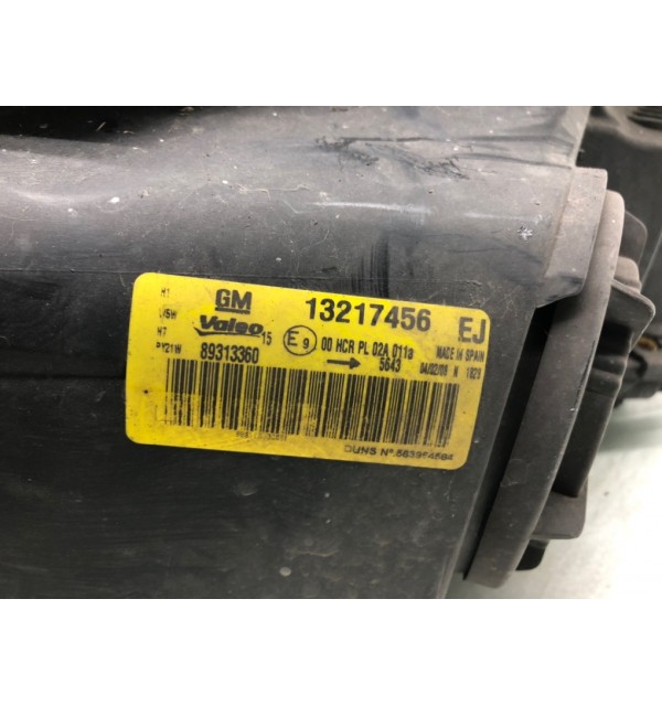 Фара правая бу для Opel Corsa D 1.4 i,  2008 г.