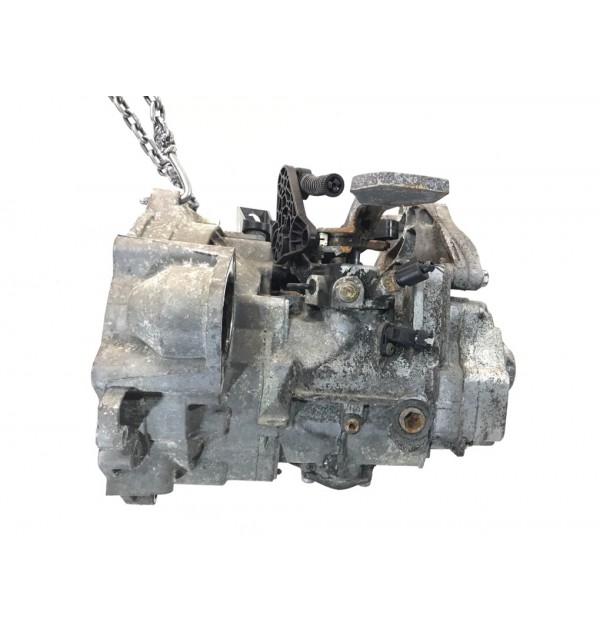 КПП механическая (МКПП) бу для Volkswagen Passat B7 1.6 TDi,  2011 г.