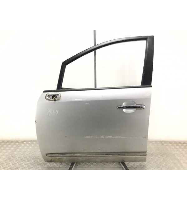 Дверь передняя левая бу для Kia Carens 2 2.0 CRDi,  2009 г.