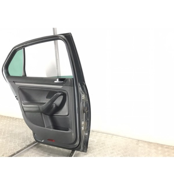 Дверь задняя левая бу для Volkswagen Jetta  2.0 TDi,  2008 г.