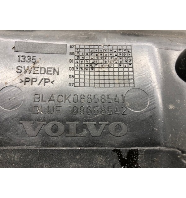 Накладка декоративная бу для Volvo S60  2.4 i,  2004 г.