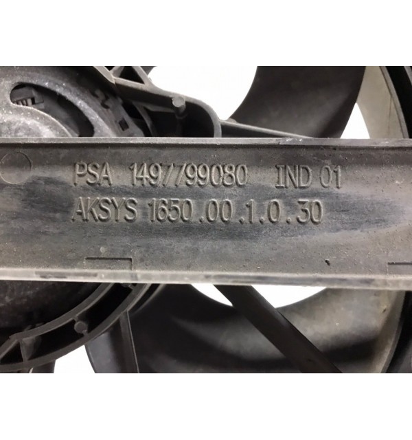 Панель передняя (телевизор) бу для Citroen C8  2.0 HDi,  2007 г.