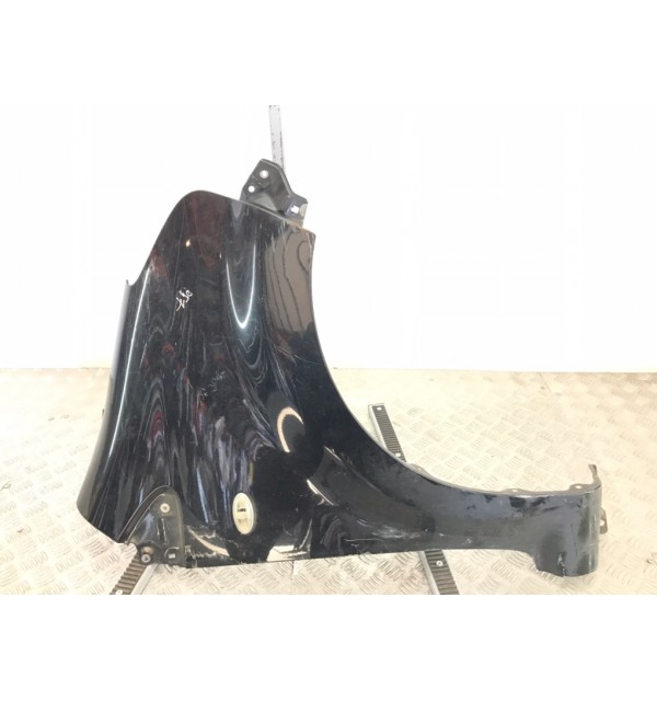 Крыло переднее правое бу для Toyota Aygo  1.0 i,  2006 г.