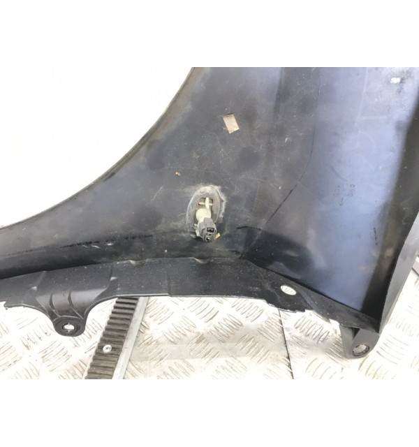 Крыло переднее правое бу для Peugeot 307  1.6 HDi,  2007 г.