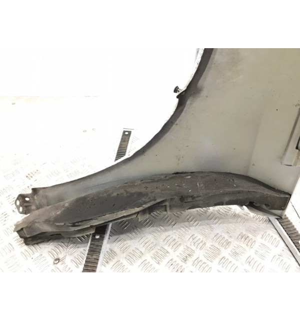 Крыло переднее правое бу для Volkswagen Passat B6 1.9 TDi,  2008 г.