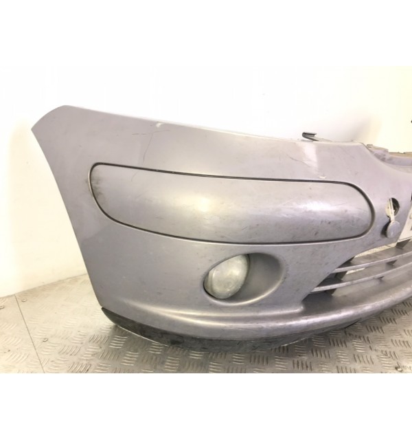 Бампер передний бу для Citroen C3  1.4 i,  2004 г.